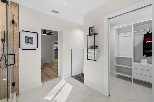 Building Photo - 4412 W Trilby Ave