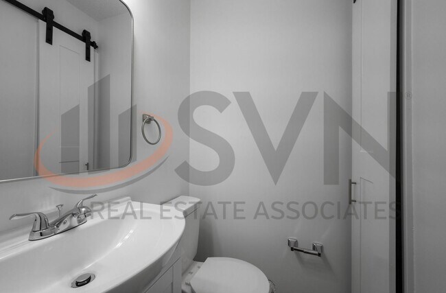 Building Photo - Enjoy Modern Living in This Beautifully Updated 3BR, 1.5BA Durham Home!