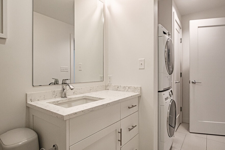 Building Photo - 25 High St