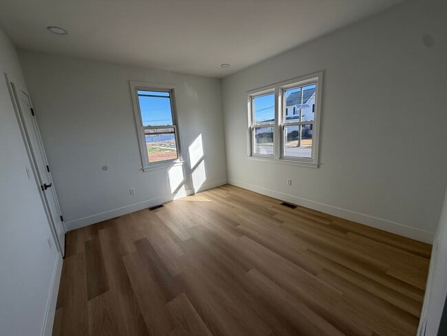 Building Photo - Brand new 3bed 2bath Single Family Home