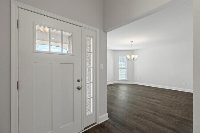 Building Photo - 9102 Eagle Trce Dr SE