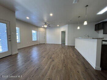 Building Photo - 2610 135th St