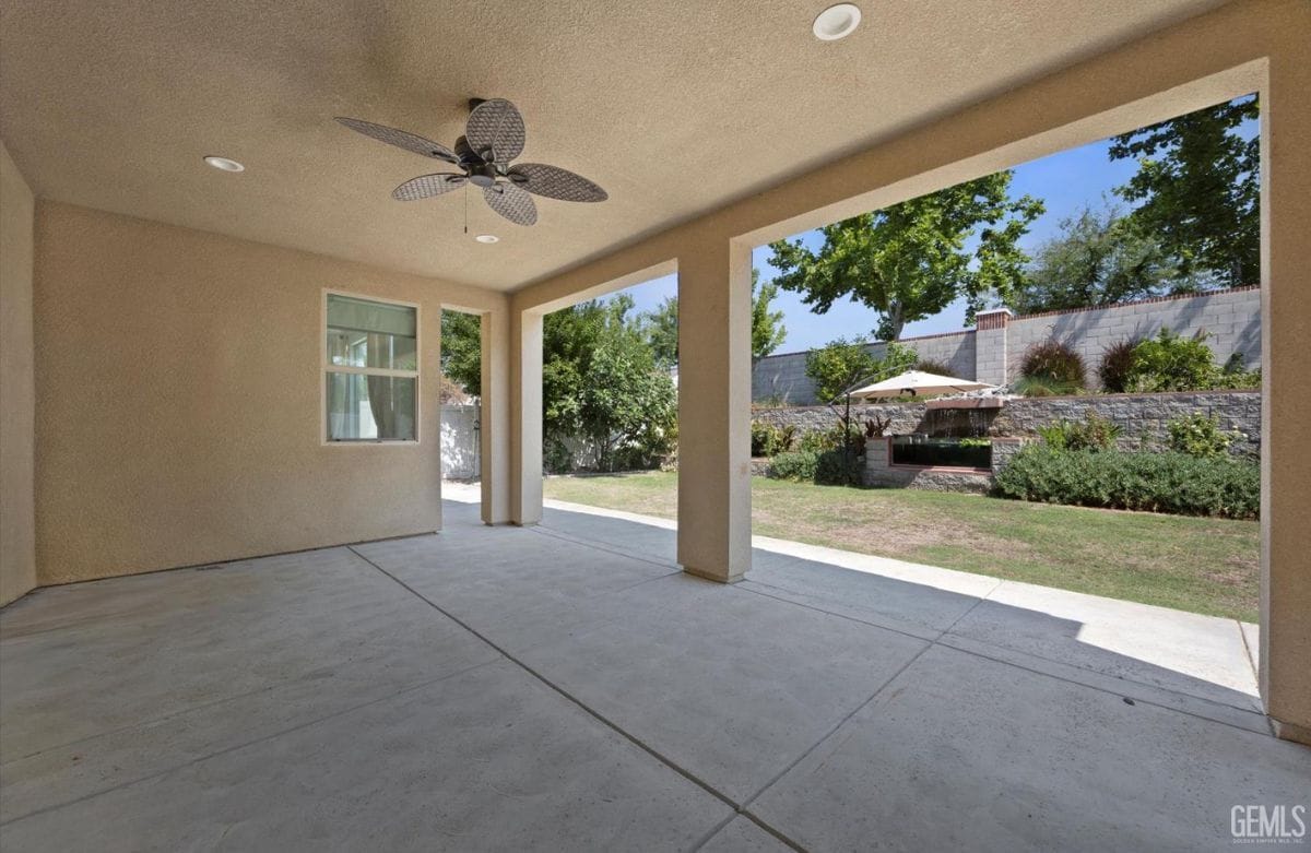 Building Photo - 13600 Pixton Ave