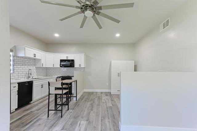 Building Photo - 142 L St