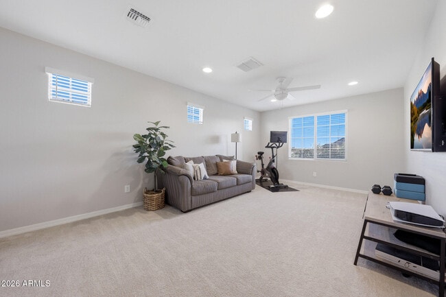 Building Photo - 905 S Canal Dr