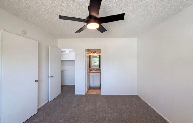Building Photo - Charming 4BR House in Rialto