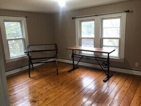 Building Photo - 20 Collins Rd