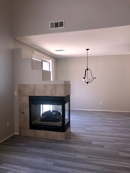 Building Photo - 705 Respectful Ridge Ave