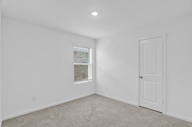 Building Photo - 2028 Sulky Ln