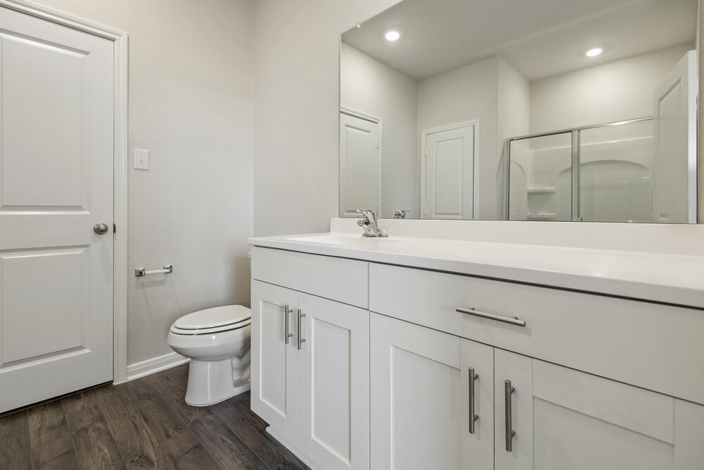 Building Photo - 15643 Plum Brk Dr
