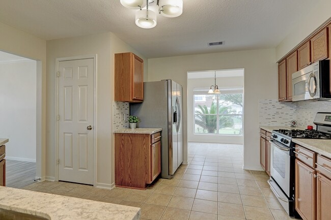 Building Photo - 5046 Oak Stand Ct