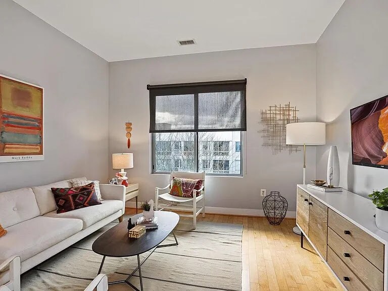 Building Photo - 4101 Albemarle St NW