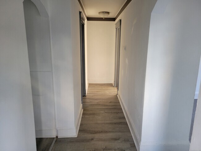Building Photo - 178 Spruce St