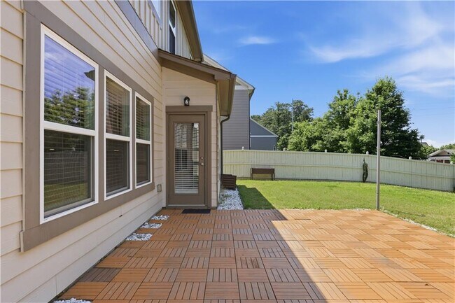 Building Photo - 781 Belerose Ln