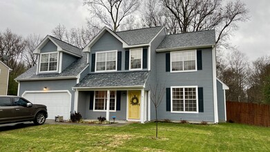 Building Photo - 2248 Ships Crossing