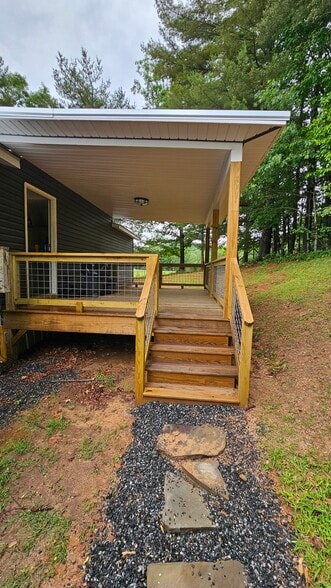 Back Porch - 139 Ashley Ln