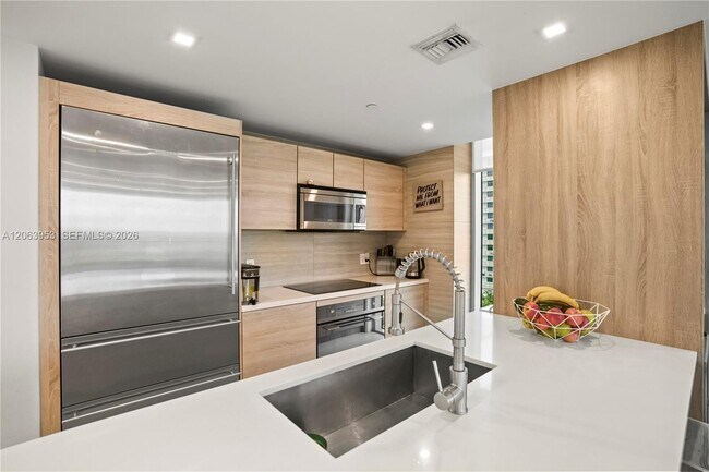 Building Photo - 16385 Biscayne Blvd
