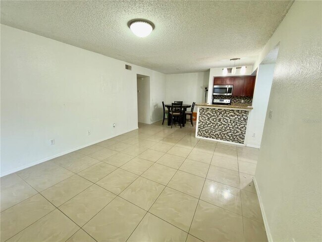 Building Photo - 5152 Conroy Rd