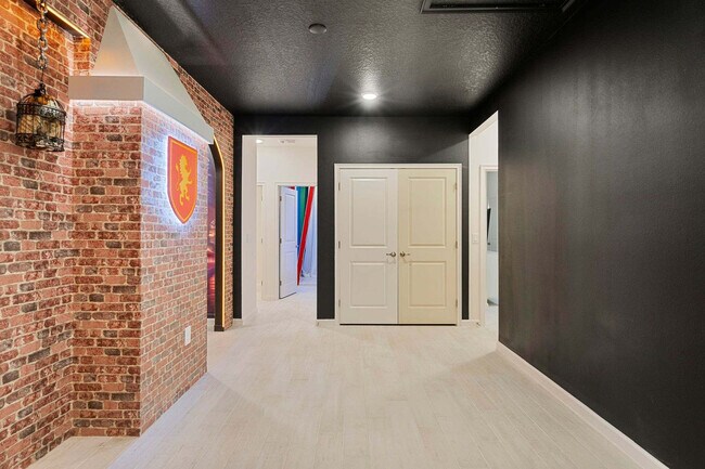 Building Photo - 5911 High Seas Dr
