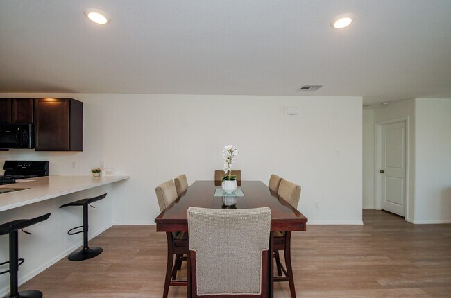 Building Photo - 4355 Palmetto Grv Ln