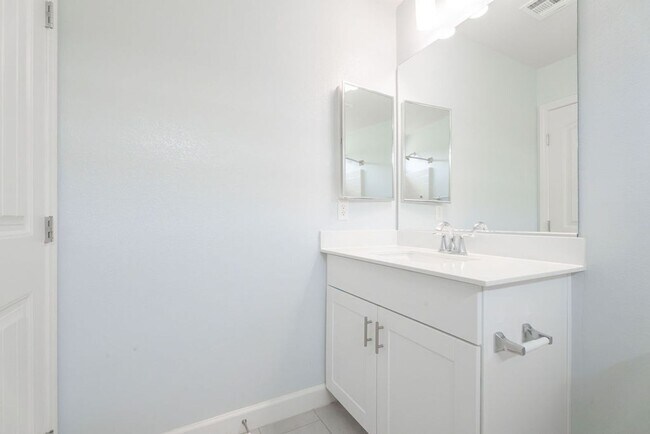 Building Photo - 5474 Enchanted Rose St