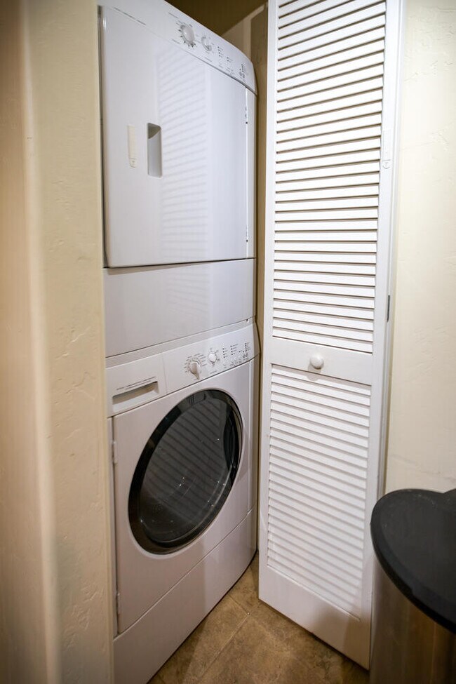 laundry - 1700 County Road 203