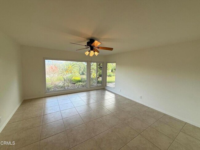 Building Photo - 620 Trueno Ave