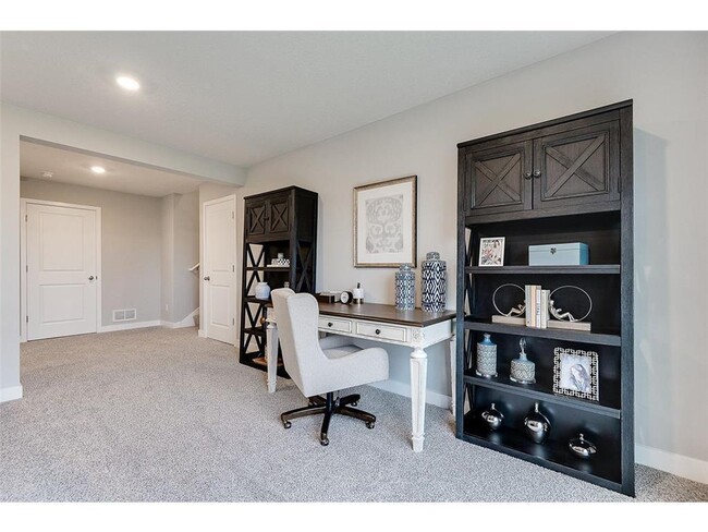 Building Photo - 5193 Mustang Dr