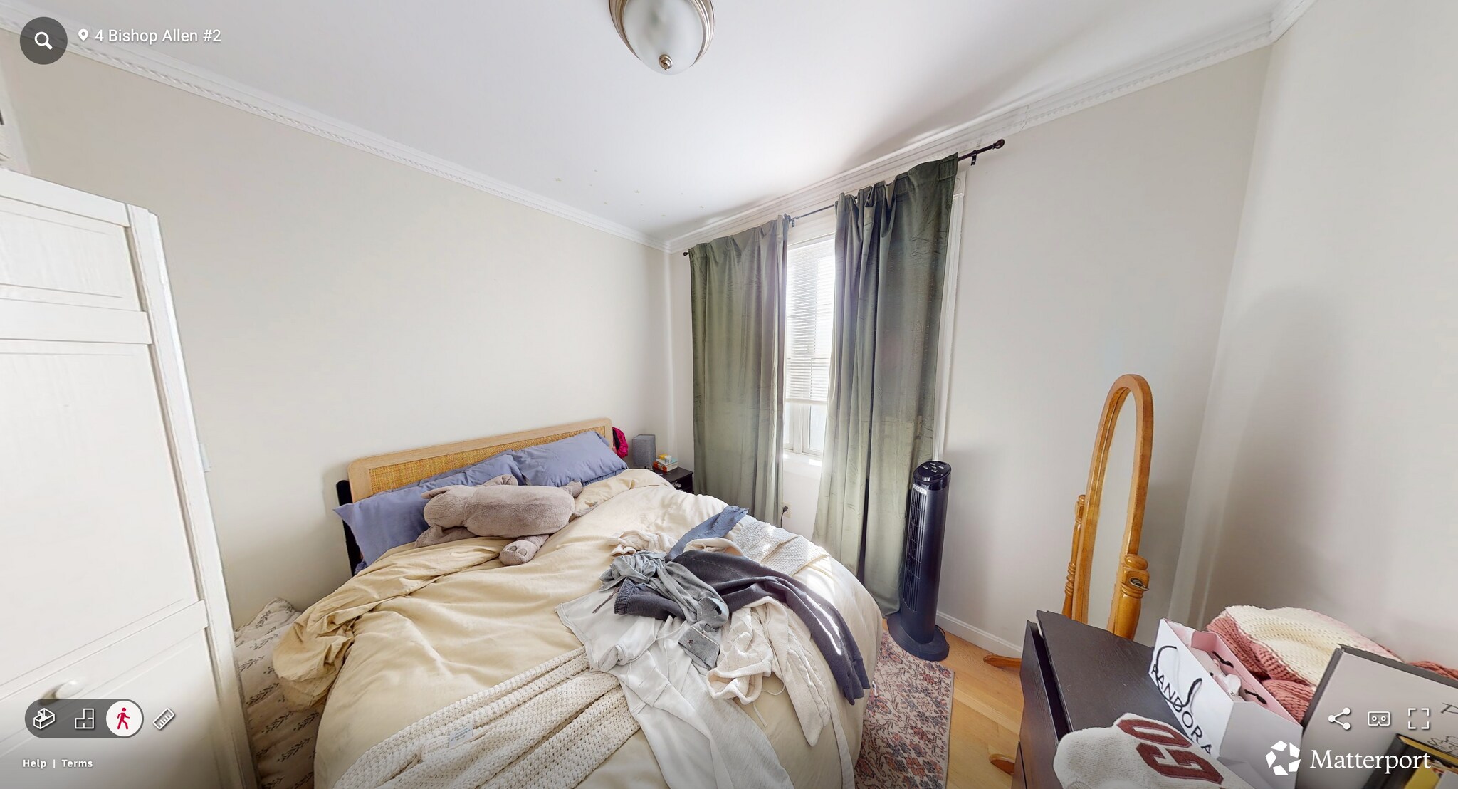 Building Photo - 4 Bishop Allen Dr