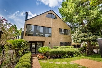 Building Photo - 2349 Albans Rd