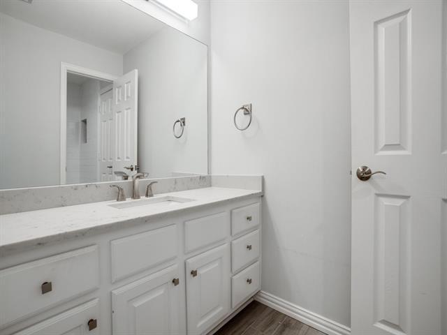 Building Photo - 5860 Red Hill Ln