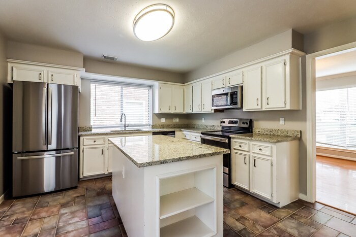 Building Photo - 3610 Cresswell Ct