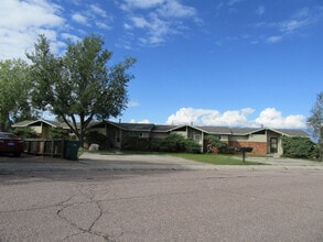 Building Photo - 6741 Dale Rd