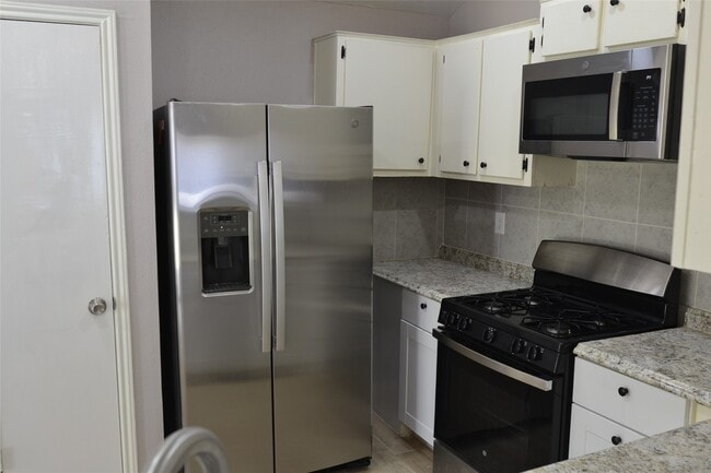 Building Photo - 9130 Autumn Harvest Dr