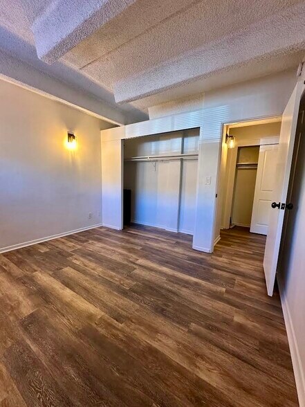 Building Photo - 2401 S Gaylord St