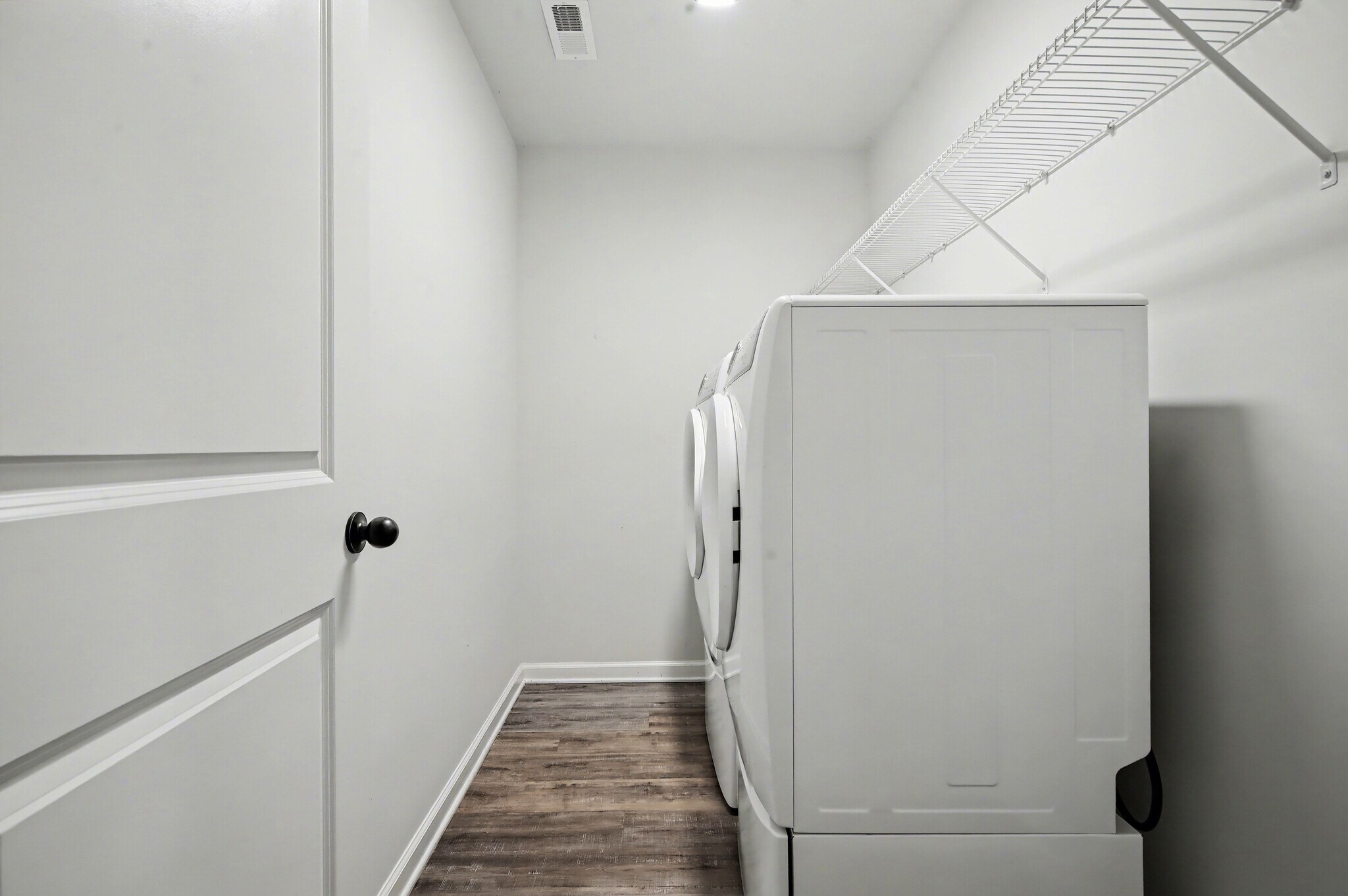 Building Photo - 2037 Statesville Ave