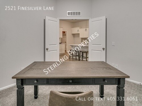 Building Photo - 2521 Finesilver Ln