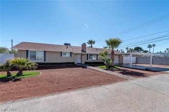 Building Photo - 1319 S Lindell Rd