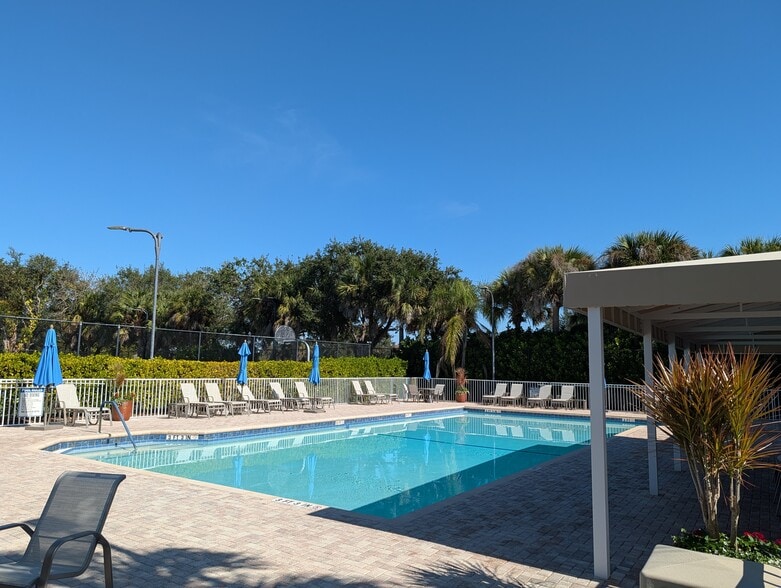 Building Photo - 2229 Heritage Greens Dr