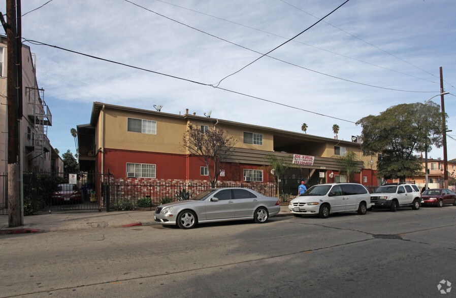 Primary Photo - 1635 N Normandie Ave