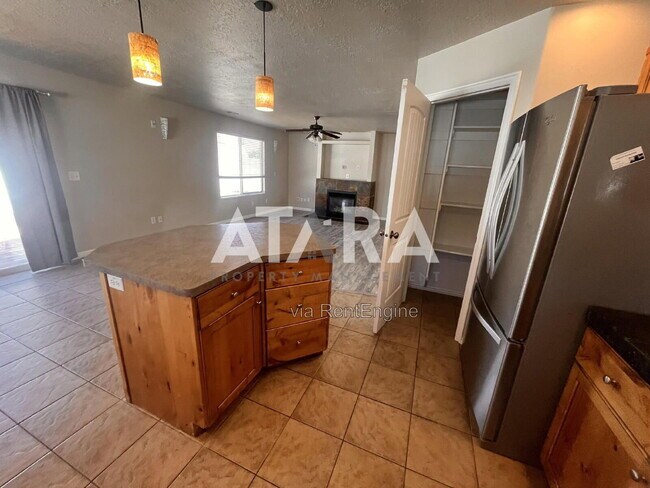 Building Photo - 754 Stonne Ln