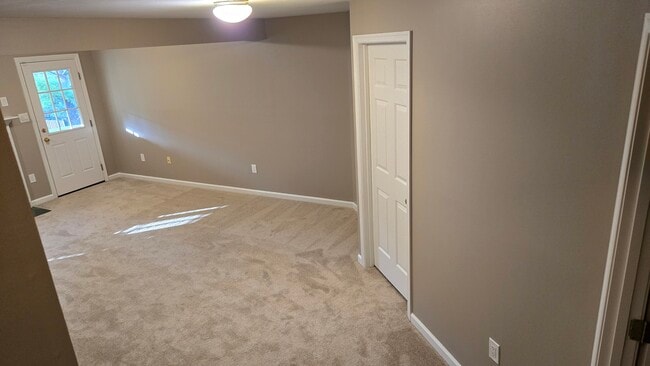 Building Photo - 9443 Birchwood Ln