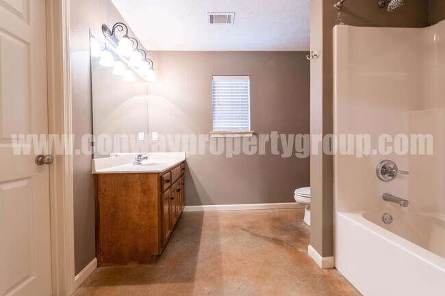 Building Photo - 965 Wineberry Rd