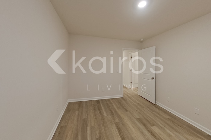 Building Photo - 130 Inez Ave