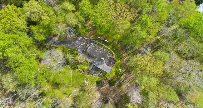 Building Photo - 21 Beech Hill Ln