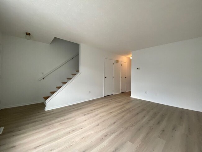 Building Photo - 6972-6996 Joseph Street