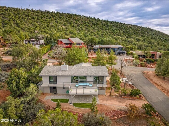 Building Photo - Spectacular, Panoramic Red Rock Views in West Sedona