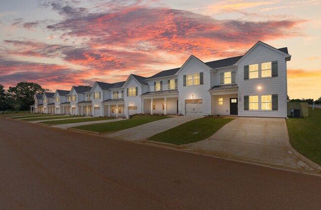 Building Photo - 206 Clifton Dr