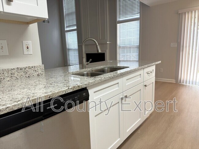 Building Photo - 4318 Shillham Ct