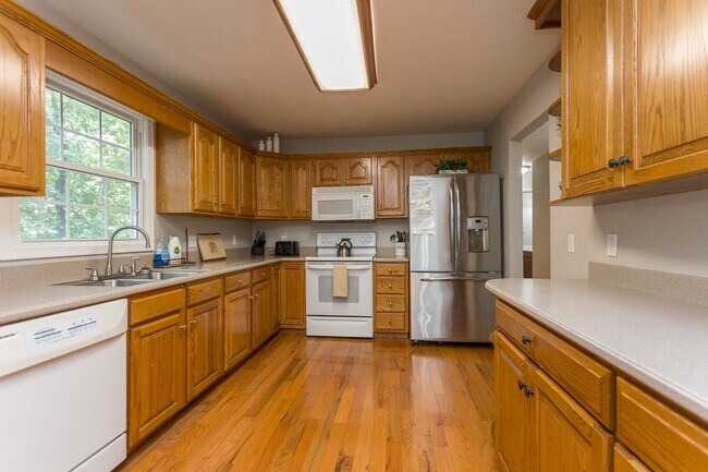 Building Photo - 3 Bedroom Home in Massanutten!!!